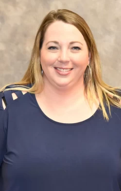 Click to view profile for Kelly Everett