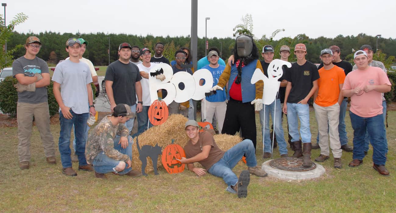 SGTC Welding students created a whimsical Halloween display with a welding theme for Veterans State Park in Cordele’s Scarecrow Strut. Instructor Brenda Gilliam integrated the construction of the display into her Ornamental Welding curriculum.