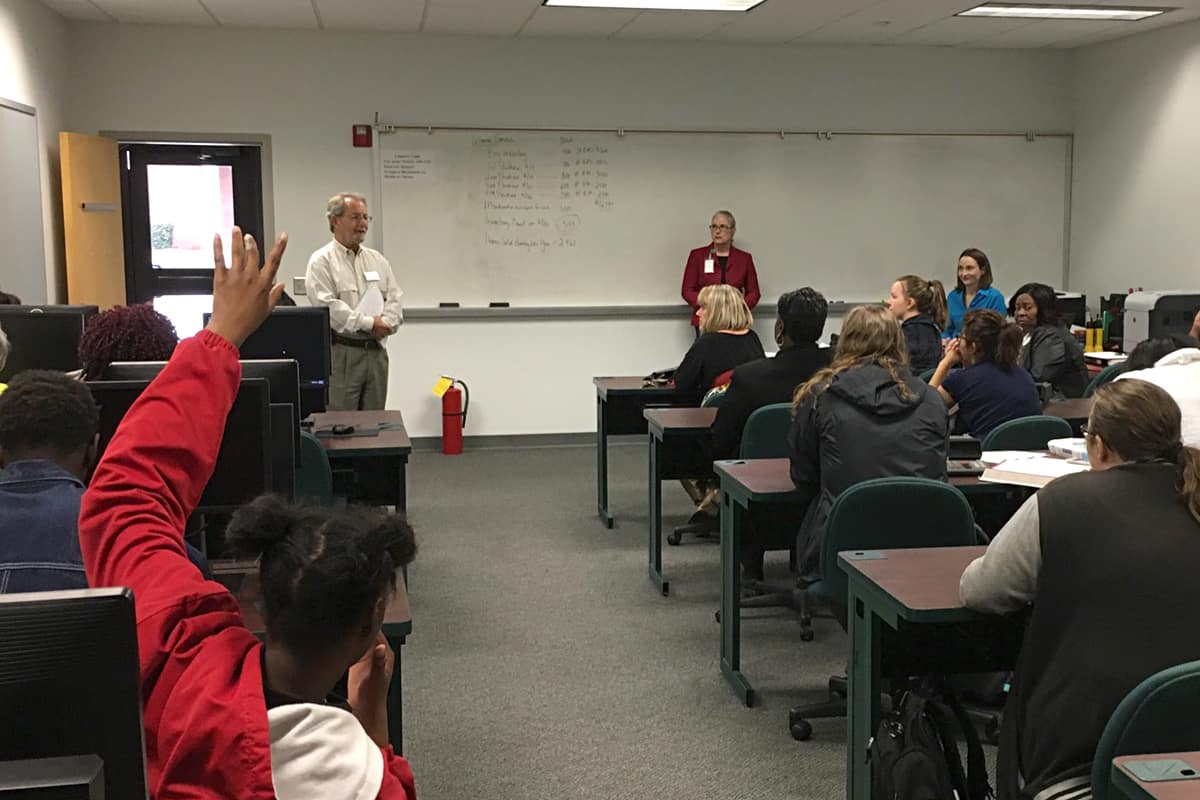 SGTC’s Bob Stinchcum (standing at left) is pictured introducing guest speakers Kim Christmas of PharmaCentra and Angela Driver of Walgreens to SGTC students enrolled in business and computer programs. Christmas and Driver led a workshop on résumés and job interview skills.