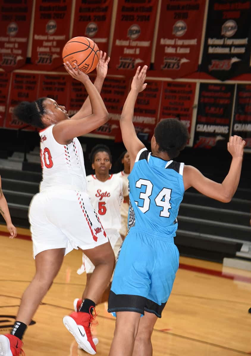 Kamya Hollingshed, 30, was the top scorer for the Lady Jets with 30 points against Combine Academy.
