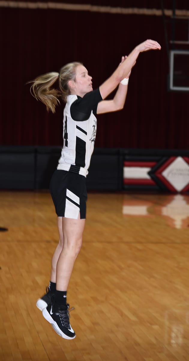 Anna McKendree (14) led the Lady Jets in scoring with 24 points against Wesleyan College.
