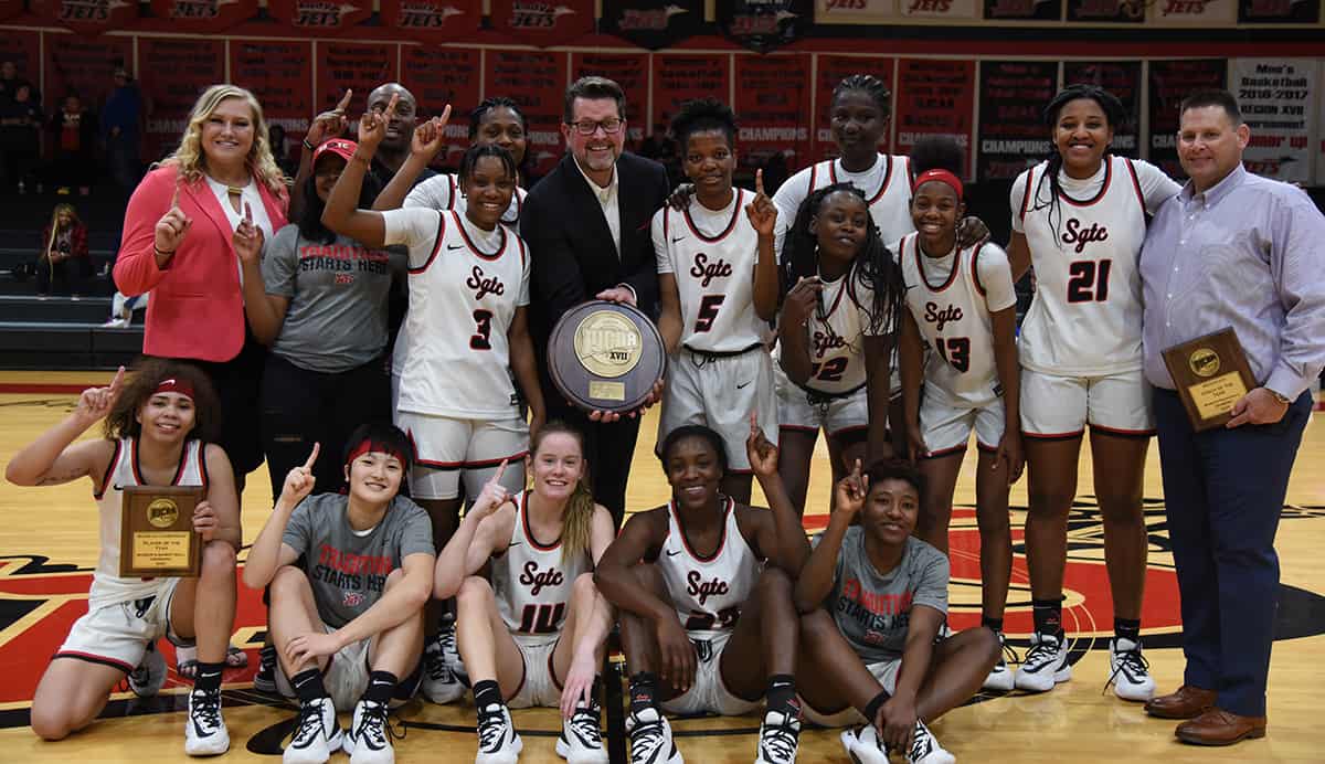 Demetrius Colson is shown above with SGTC President Dr. John Watford, head coach James Frey and the 2019 – 2020 Lady Jets after they clinched the NJCAA Region XVII tournament win and the opportunity to advance to the District J championship and the opportunity to advance to the national tournament for the fourth consecutive season.