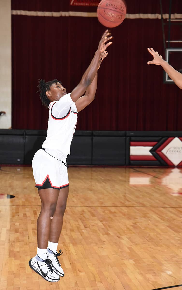 SGTC sophomore guard Veronica Charles (4) led the Lady Jets in scoring against Andrew College with 23 points. She was five of seven from the three-point line.