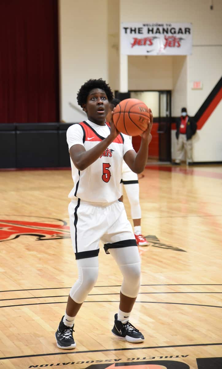 Alexia Dizebo, 5, led the Lady Jets in scoring with 25 points.