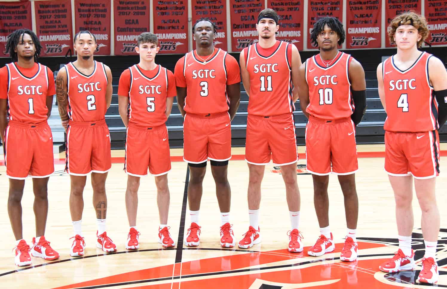 The sophomores led the Jets to an impressive victory over the nationally ranked Shelton State Bucs. Shown (l to r) are sophomores Malik Battle (1), Justice Hayes (2), Kallin Fonesca (5), Jalen Reynolds (3), Matija Milivojevic (11), Marvin McGhee, III, and Will Johnston, (4).