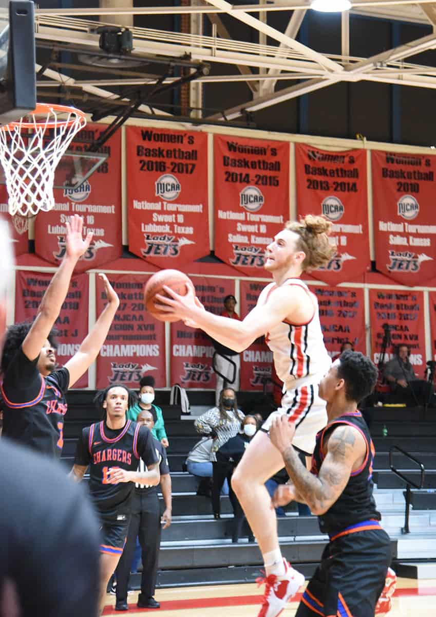 Will Johnston, 4, had 26 points against Georgia Highlands in the overtime victory.