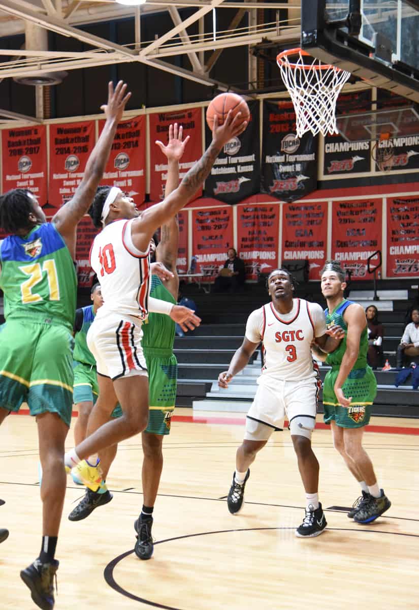 Marvin McGhee, III, (10) scored 24 points for the Jets in the come from behind win over Southern Crescent.