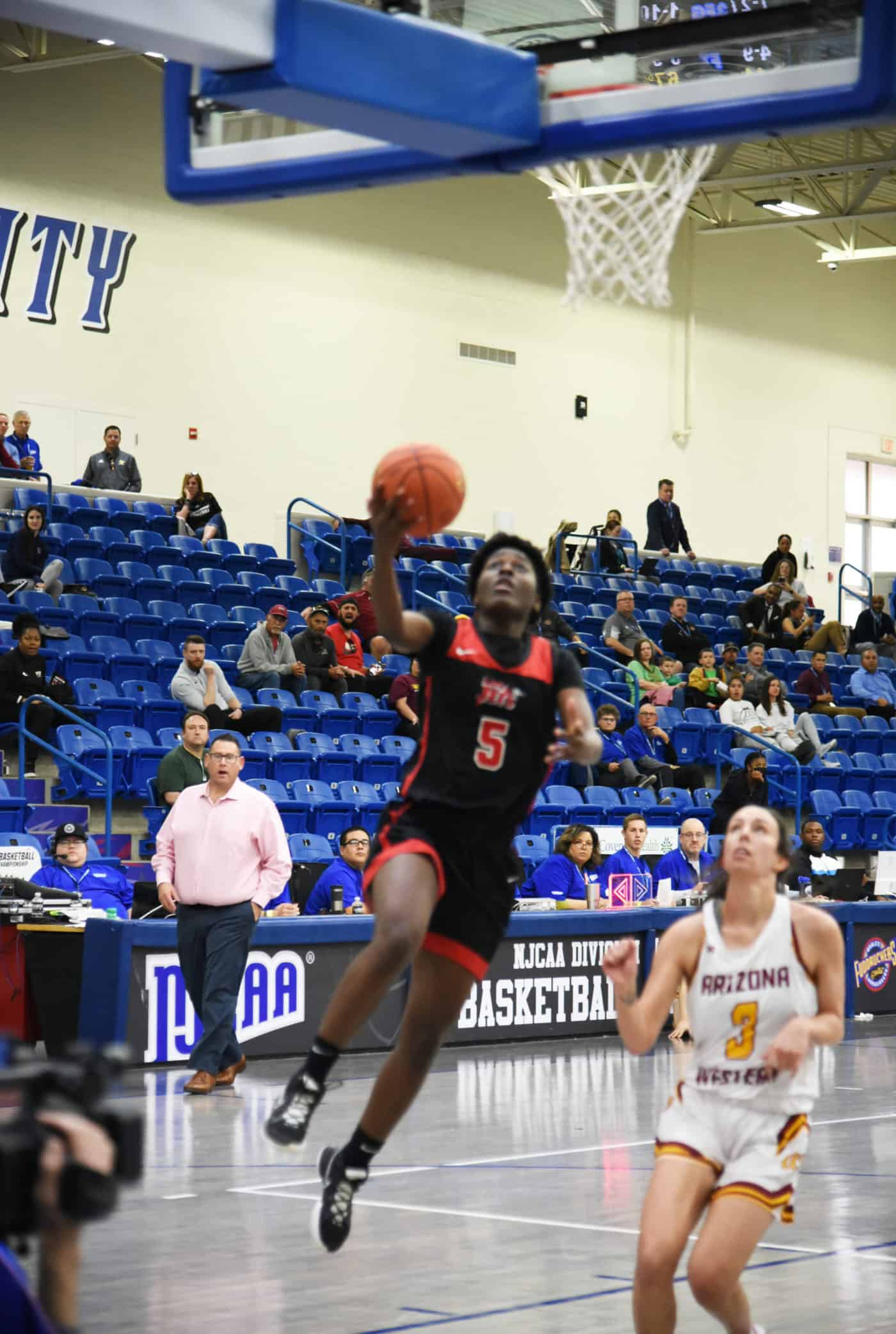 Alexia Dizeko (5) was the leading scorer for the Lady Jets in the loss to Arizona Western.