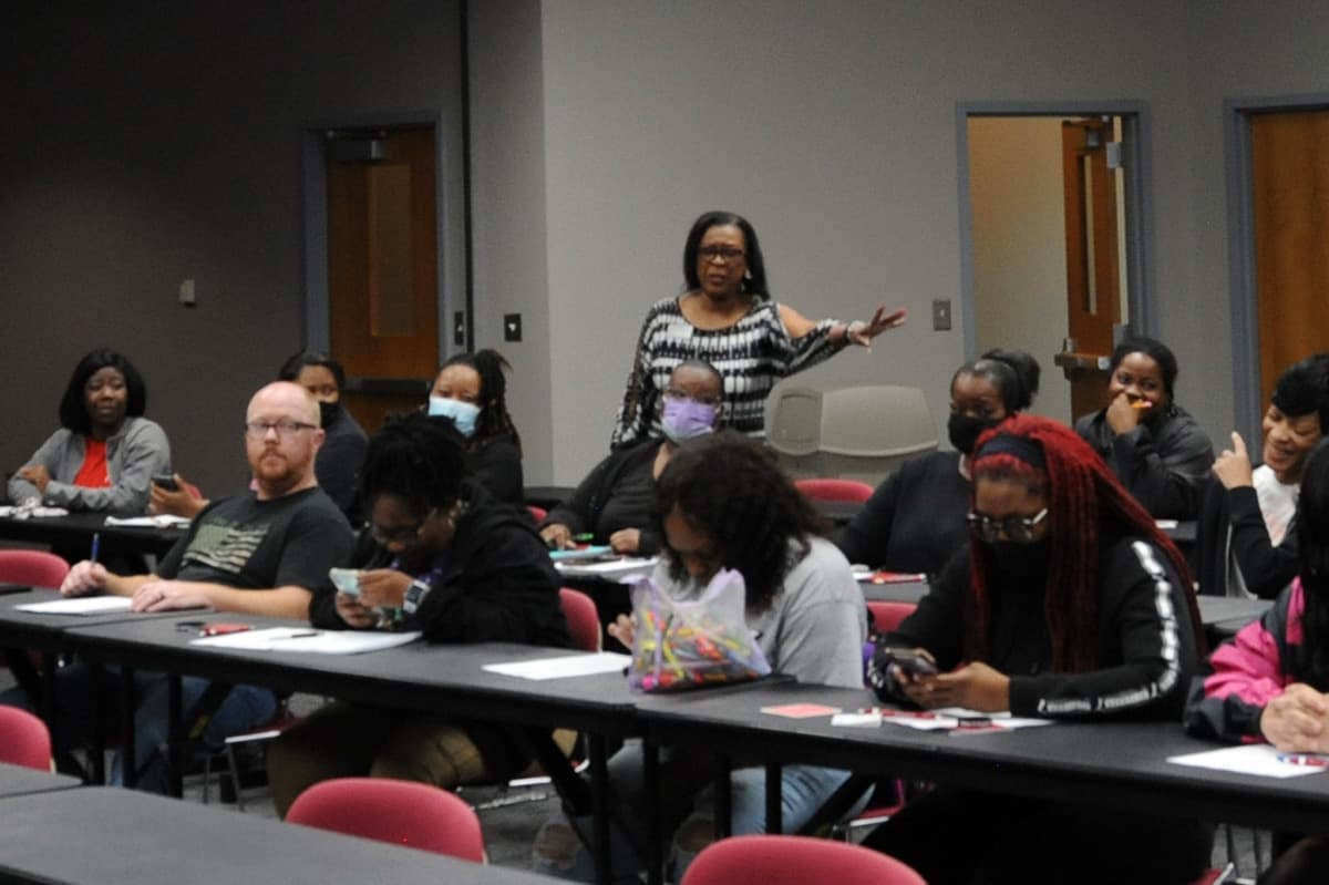 SGTC Director of Career Services Cynthia Carter conducts a workshop on Income Essentials for students at the SGTC Crisp County Center.