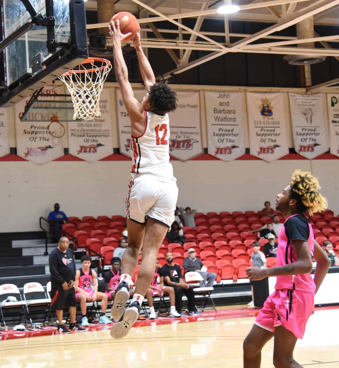 Freshman guard Deonte Williams, 12, scored 27 points for the Jets against Franklin Prep. He was 10 of 15 from the field and seven of seven from the foul line.