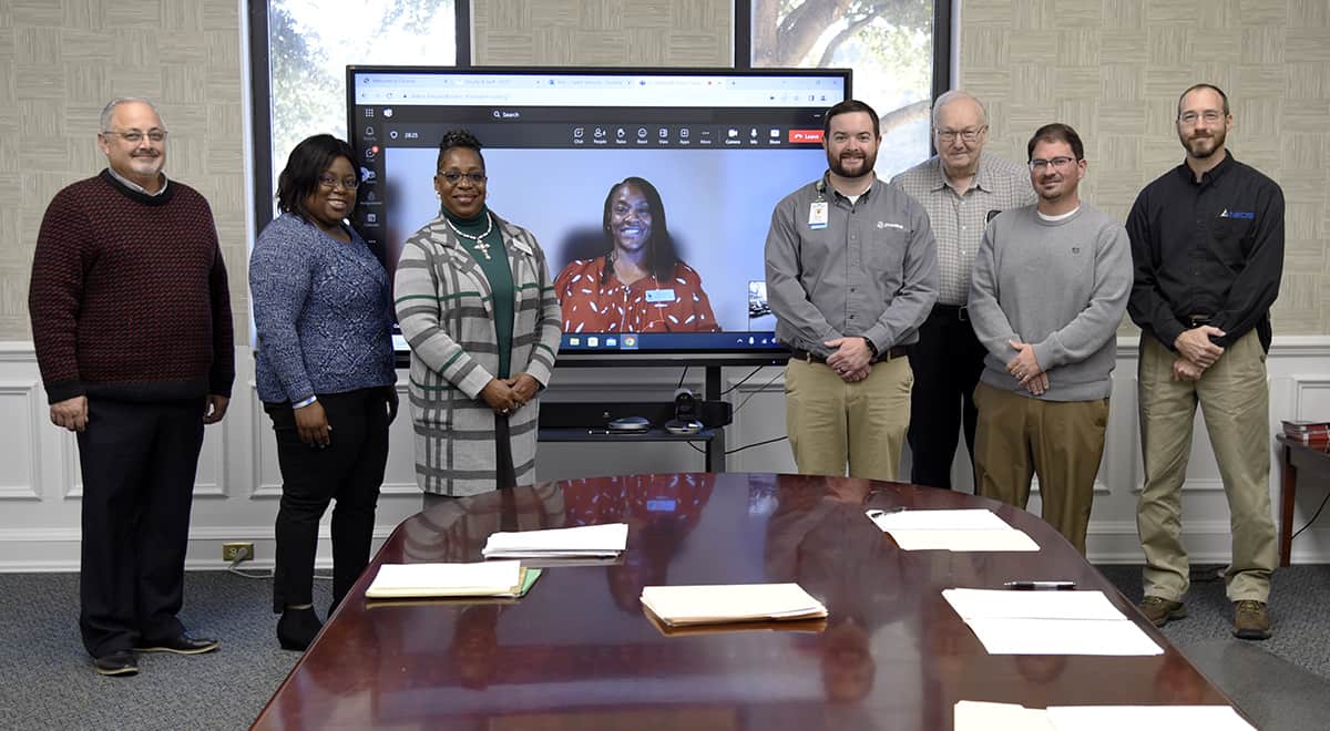 Pictured (l-r) are members of the SGTC CIS advisory committee Dr. David Finley, Alecia Pinckney, Veronda Cladd, Oenia Odums, William Patterson, Nelson McCrary, Mike Wilson, and Chris Saunders.