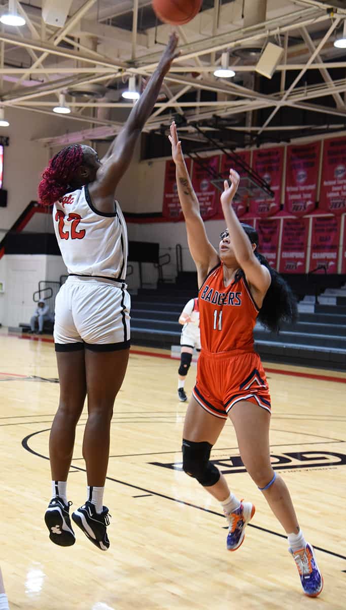 Maeva Fotsa, 22, was the top scorer for the Lady Jets in the win over Snow College with 17 points.