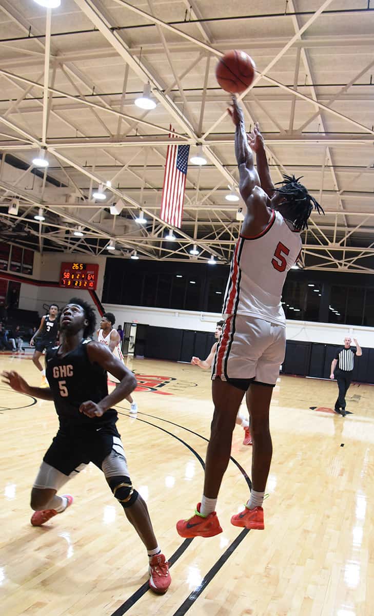 Camarion Johnson, 5, came away with 32 points for the Jets in the 71 – 70 loss to Georgia Highlands.