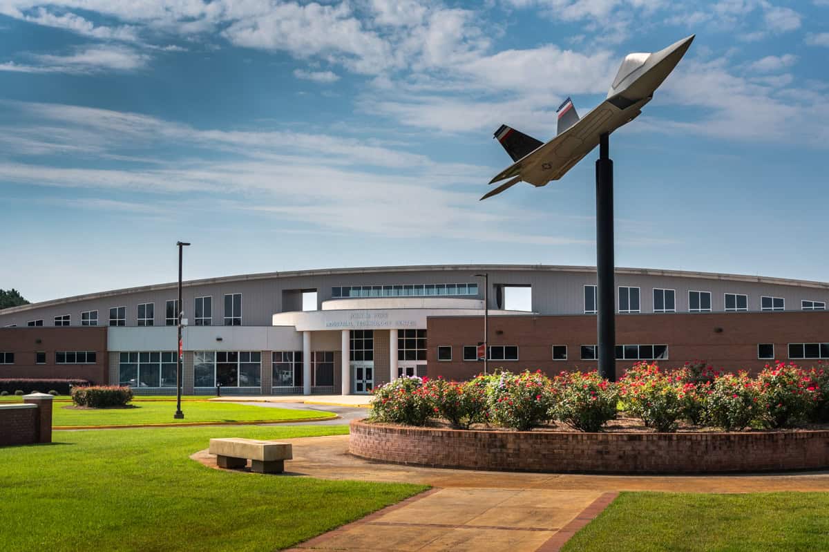 South Georgia Technical College recognized among the top 10% on USA TODAY’s inaugural list of America’s Top Vocational Schools 2025. Only 250 schools made the inaugural list and SGTC was among the top 25.