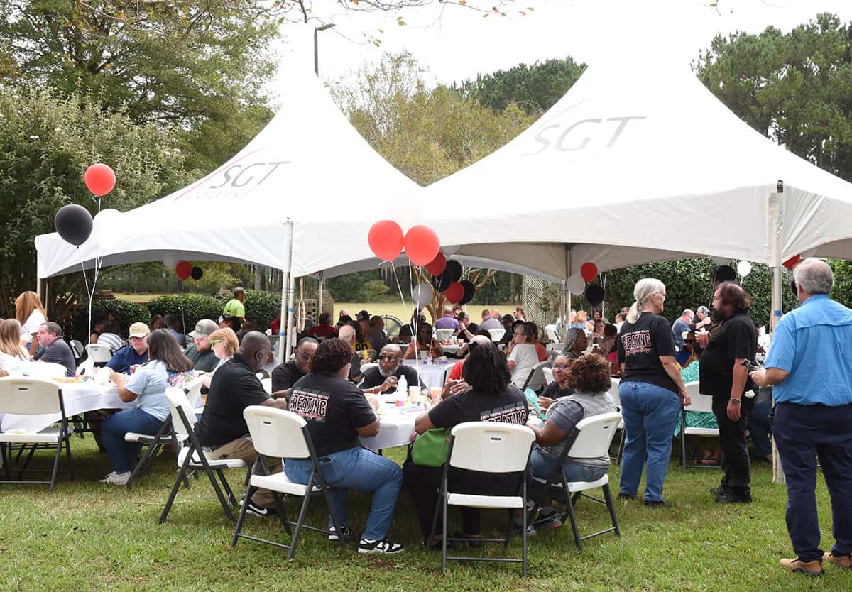 SGTC faculty and staff enjoyed the Employee Appreciation Day event at the President’s house and lawn area with a delicious meal and lots of fun and games.
