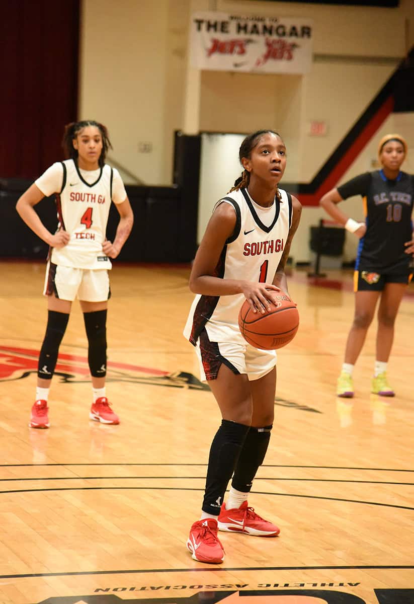 Ja’Niya Broome, 1, was the leading scorer for the Lady Jets against Southern Crescent with 34 points.