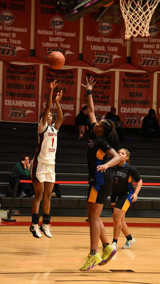 Ja’Niya Broome (1) was the leading scorer for the Lady Jets in their win over Southern Crescent.