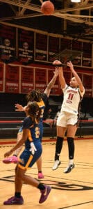 Jaidyn Elam (11) led the Lady Jets in scoring against Andrew College with 29 points.
