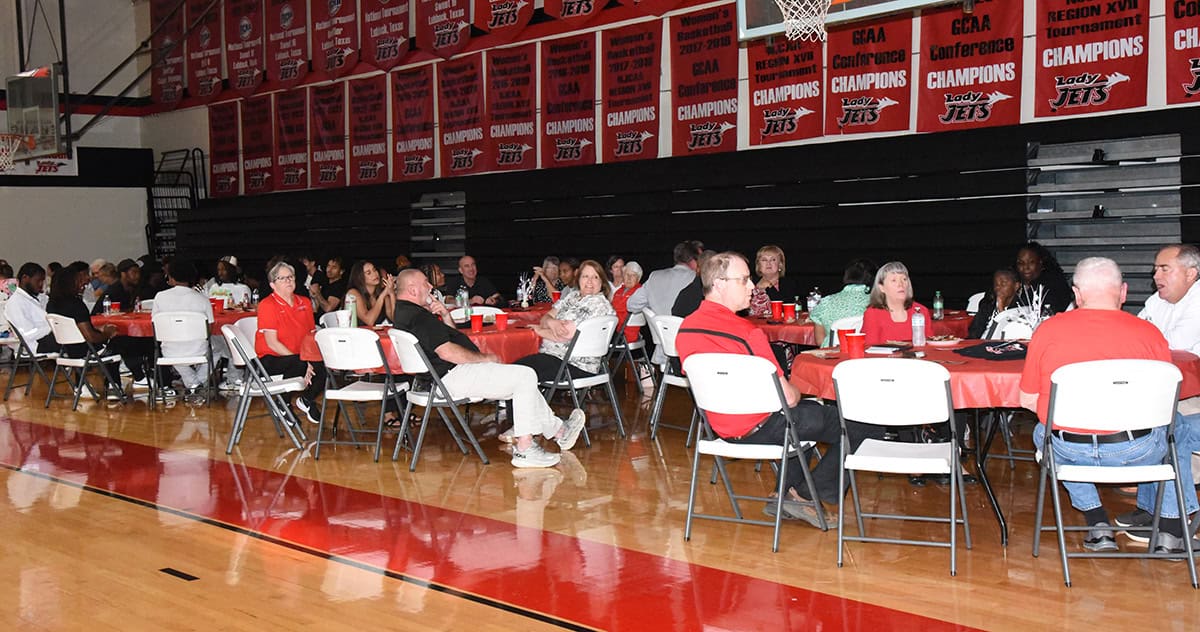 A good crowd attended the SGTC Booster Club end of the season cookout.